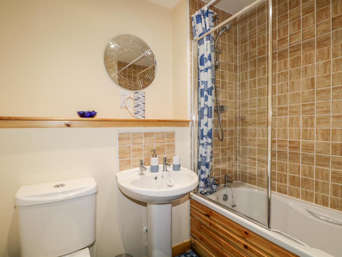 אינברנס Riverview Apartment מראה חיצוני תמונה