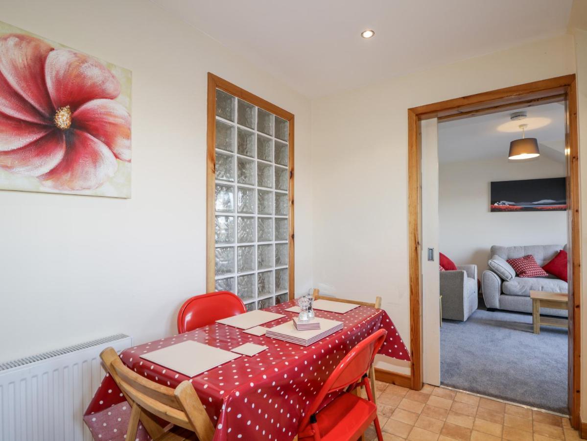 אינברנס Riverview Apartment מראה חיצוני תמונה